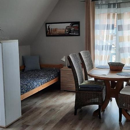 Cadenberge Ferienwohnung Schwiemann, Obergeschoss מראה חיצוני תמונה